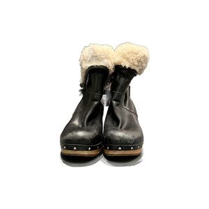 Size 8 Black Ugg Boots